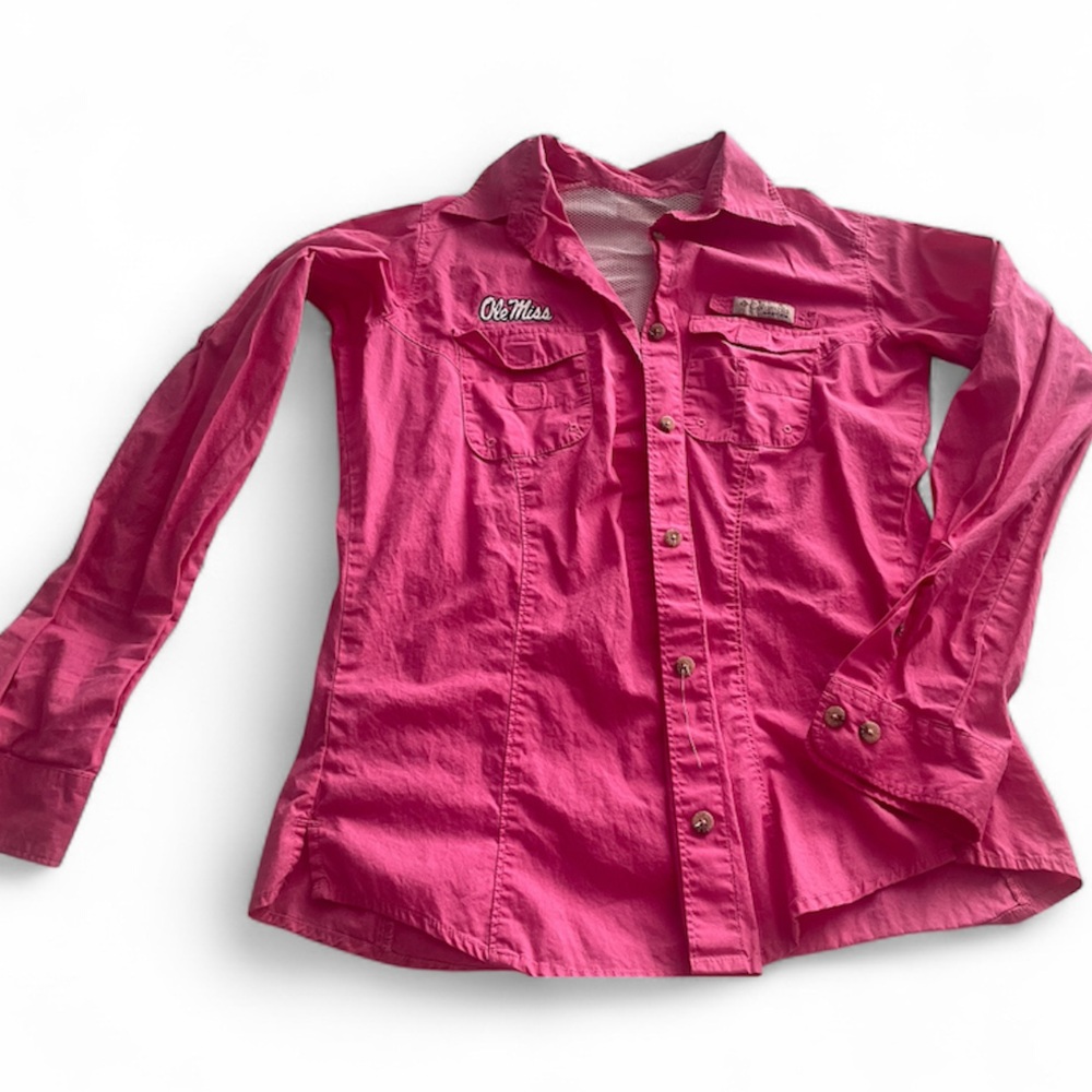 Columbia Pink Buttoned Apparel